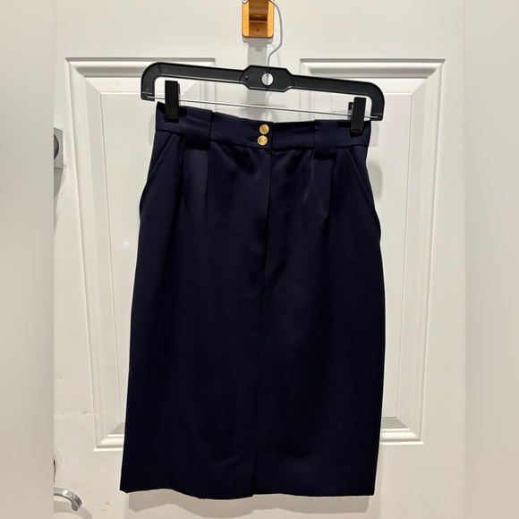 Rare Chanel navy blue gold buttons skirt s 36 - Picture 1 of 5
